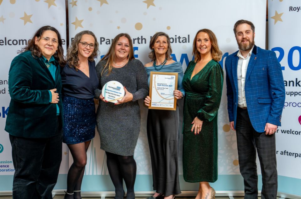 Thumbnail image (decorative)